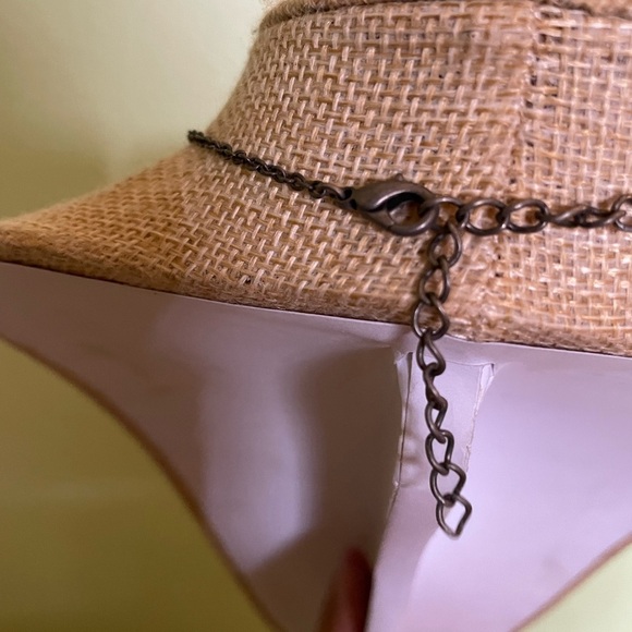 Elegant Turquoise Necklace - Picture 4 of 4